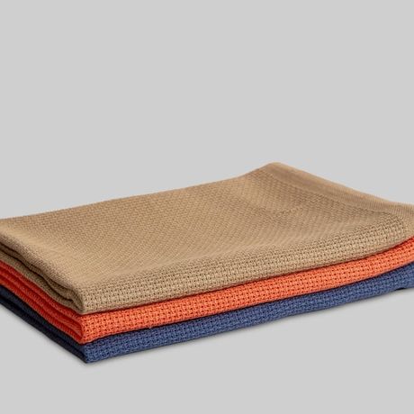 PACK 3 PAÑOS DE COCINA ALGODON BOSTON 50X50 AZUL-CORAL-PIEDRA DESKARAO